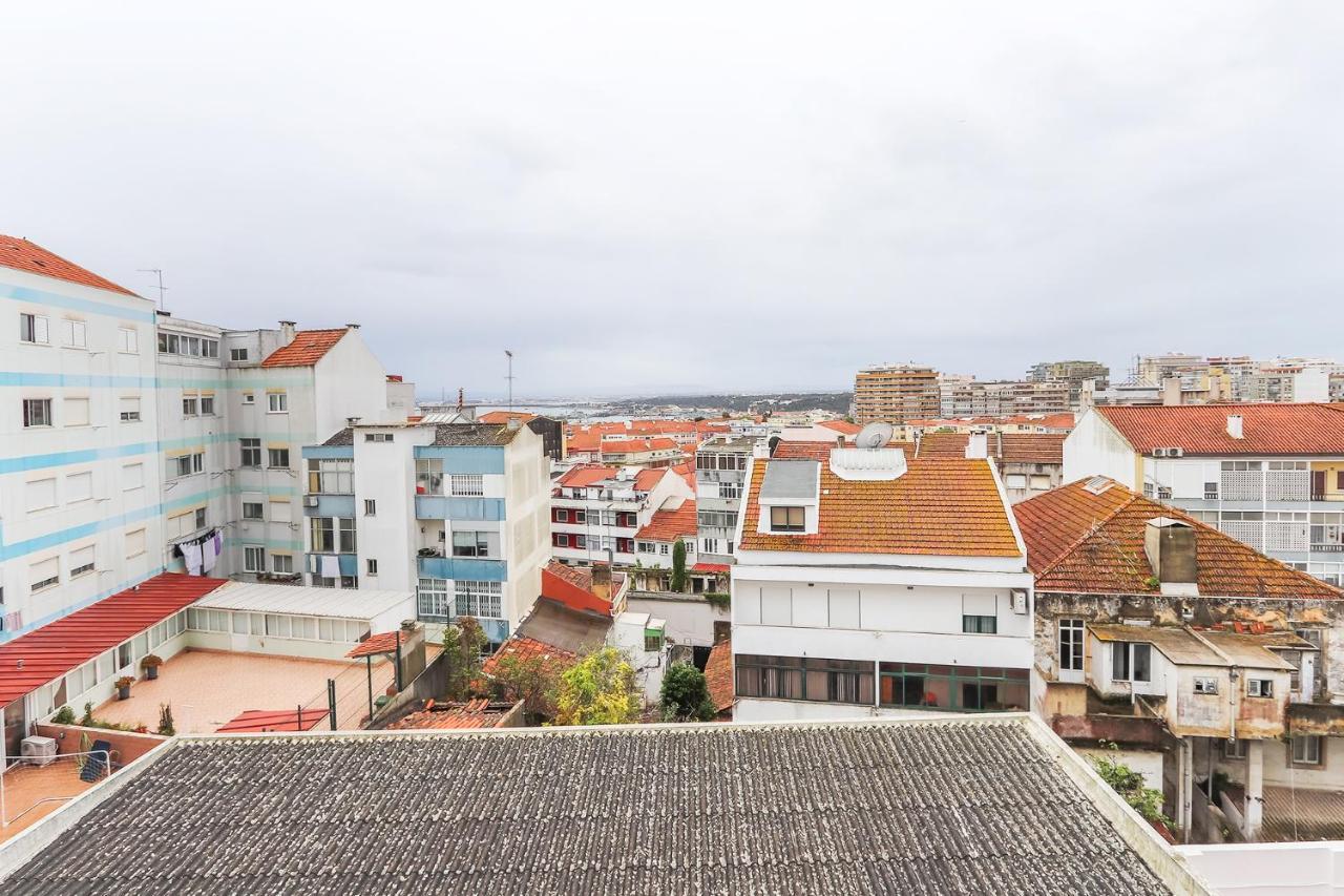 Vita Portucale ! Cacilhas River View Алмада Экстерьер фото